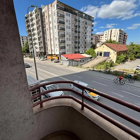 Apartment Modern With Balcony, Skopje